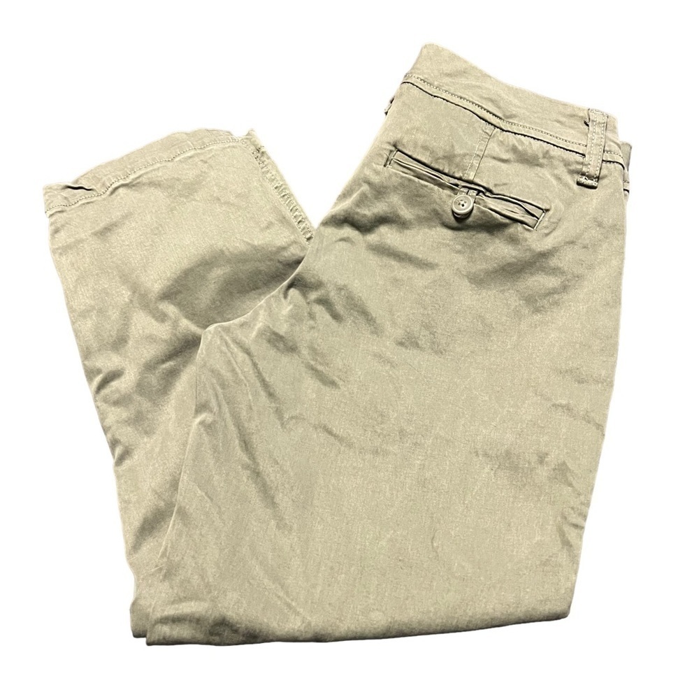 Liverpool Shadow Green Cropped Pants. Size: 2P Petite Buttery Soft